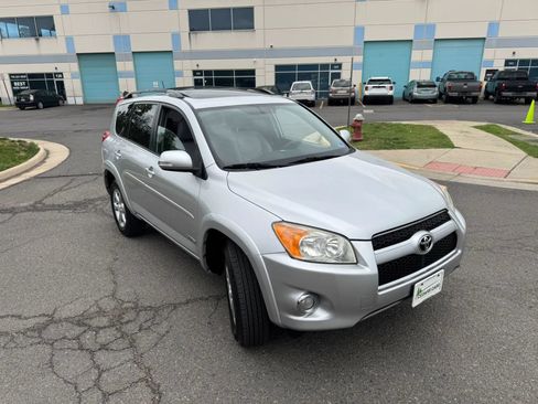 Used 2010 Toyota RAV4 Limited AWD/4WD image 12