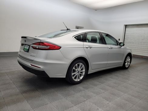 Used 2019 Ford Fusion Energi Titanium image 9