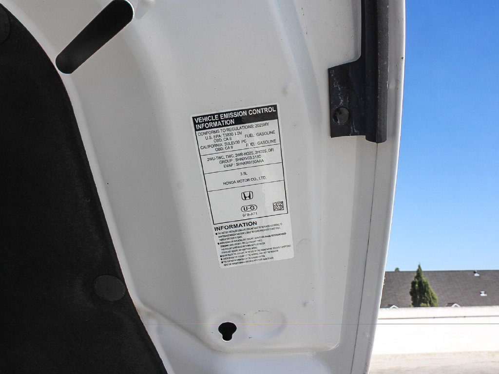 Certified 2025 Honda Pilot EX-L image 28