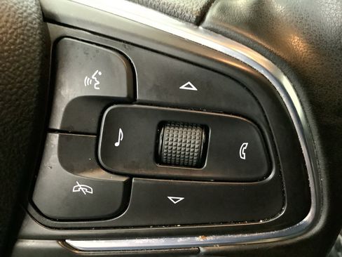 Used 2024 Buick Encore GX Sport Touring image 17