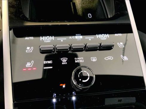 Used 2026 Porsche Cayenne S AWD/4WD image 25