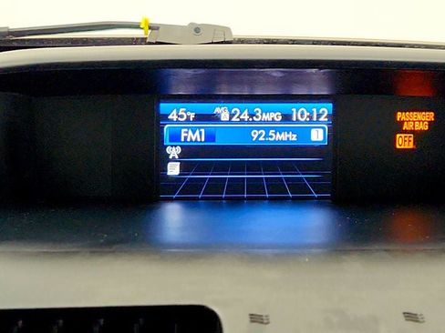 Used 2015 Subaru Forester 2.5i Premium w/ All-Weather Package image 18