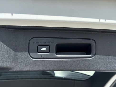 New 2026 Honda Pilot Sport image 12