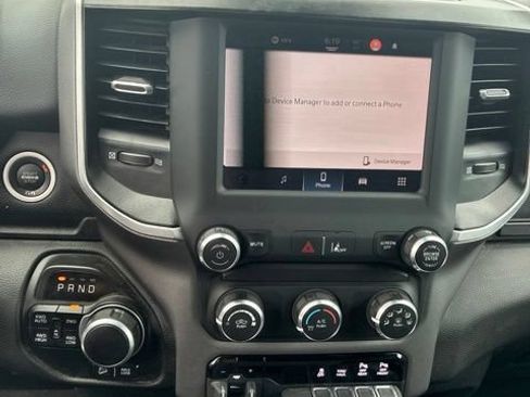 Used 2022 RAM 1500 Big Horn AWD/4WD image 12