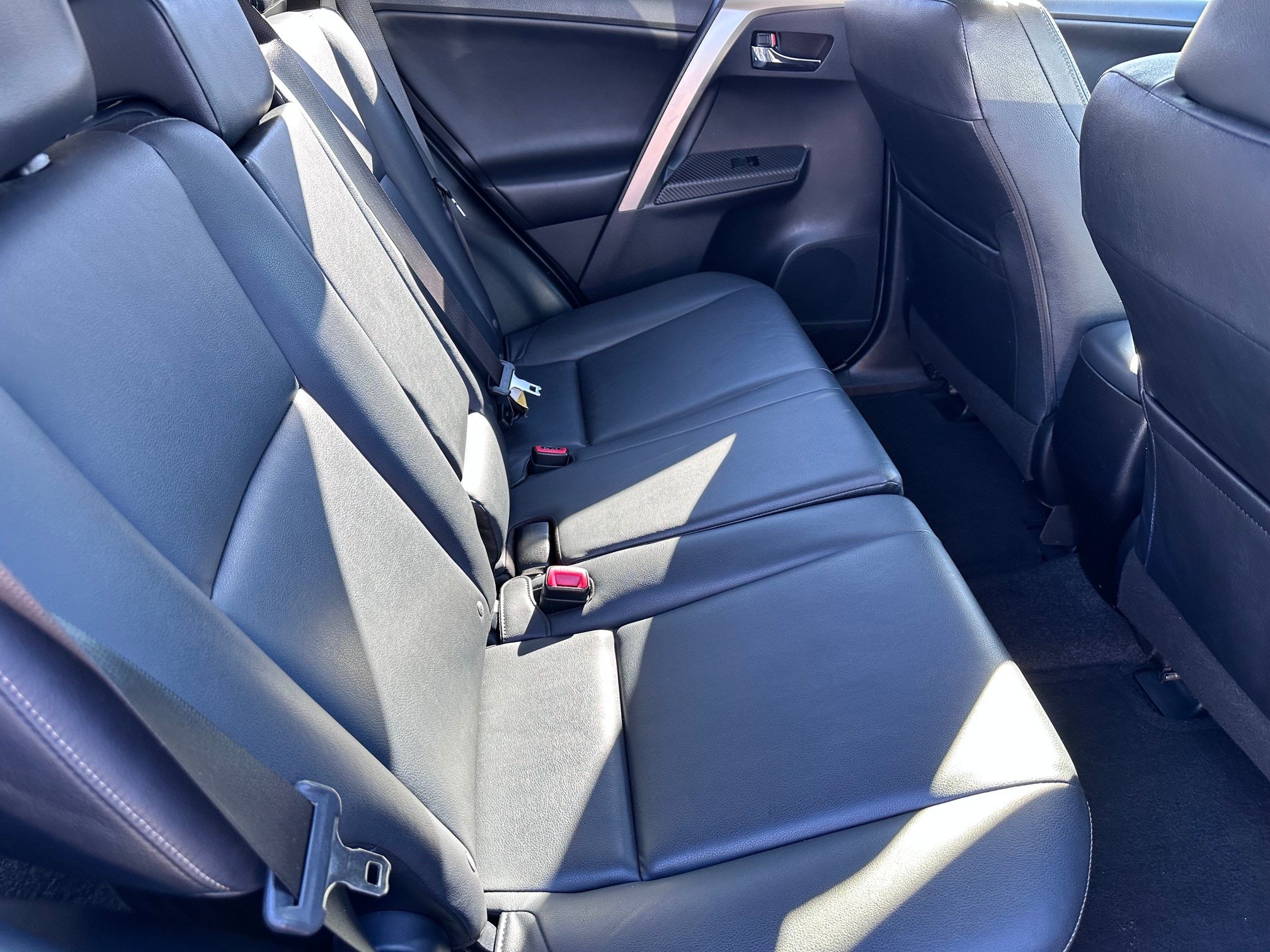 Used 2013 Toyota RAV4 Limited AWD/4WD image 9
