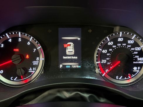 Used 2020 Toyota Highlander L FWD image 19
