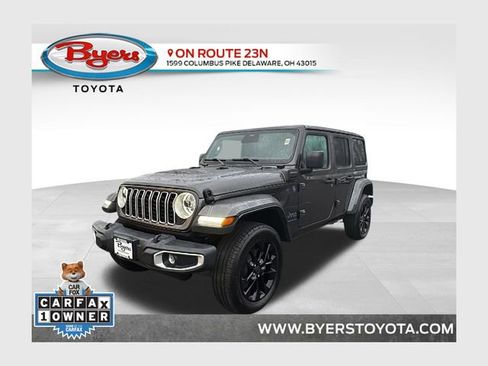 Used 2025 Jeep Wrangler Unlimited Sahara w/ Safety Group AWD/4WD image 1