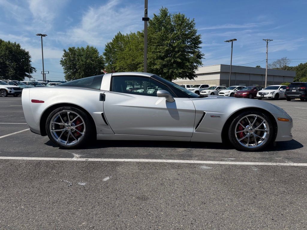 Used 2009 Chevrolet Corvette Z06 w/ Preferred Equipment Group RWD image 8