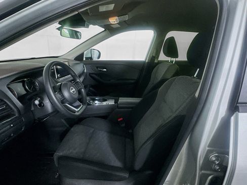 Used 2023 Nissan Rogue SV FWD image 13