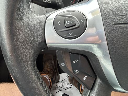 Used 2013 Ford Focus Titanium w/ Titanium Handling Pkg FWD image 19