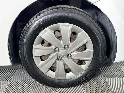 Used 2019 Kia Rio S image 30