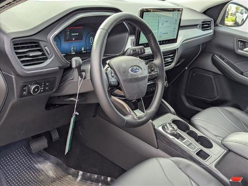 New 2025 Ford Escape Platinum w/ Premium Technology Package image 3