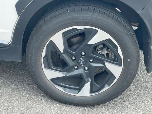 Used 2024 Subaru Crosstrek 2.5i Limited AWD/4WD image 11