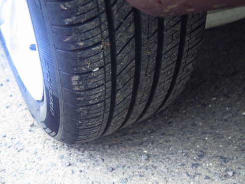 Used 2015 Chrysler 200 Limited w/ Convenience Group image 30