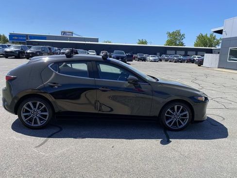 Used 2022 MAZDA MAZDA3 s FWD image 5