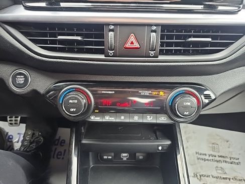 Certified 2022 Kia Forte GT image 16