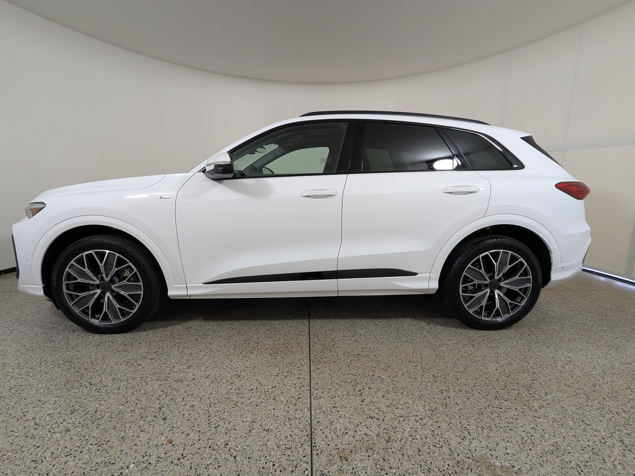 New 2026 Audi Q5 Prestige AWD/4WD image 4