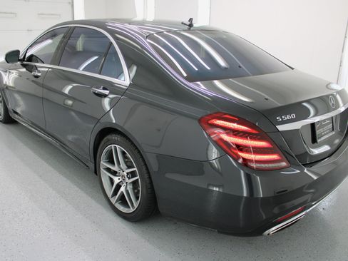 Used 2018 Mercedes-Benz S 560 Sedan image 6