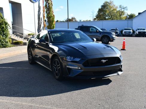 Used 2019 Ford Mustang GT image 9