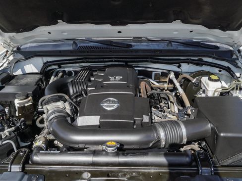 Used 2019 Nissan Frontier SV AWD/4WD image 15