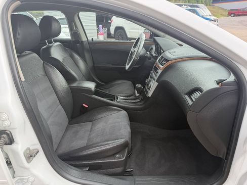 Used 2011 Chevrolet Malibu LT w/ HFV6 Engine Package FWD image 14