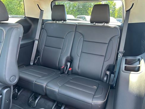 Used 2022 GMC Acadia Denali w/ Denali Ultimate Package AWD/4WD image 34