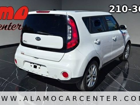 Used 2018 Kia Soul + FWD image 5