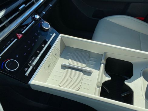 Used 2025 Hyundai Santa Fe SEL image 42