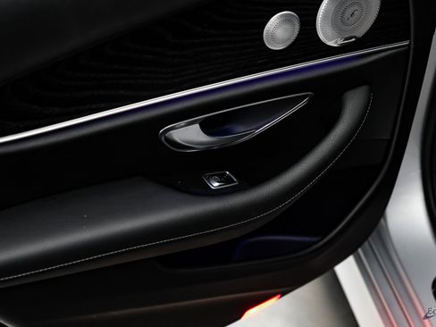 Used 2020 Mercedes-Benz E 350 4MATIC Sedan w/ Parking Assistance Package image 82