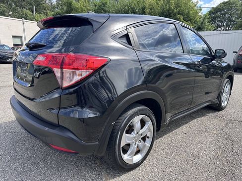Used 2016 Honda HR-V LX image 7