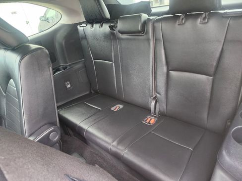 Used 2022 Toyota Highlander XLE FWD image 10