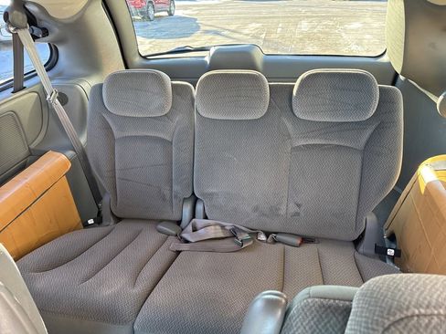 Used 2005 Dodge Grand Caravan SXT image 22
