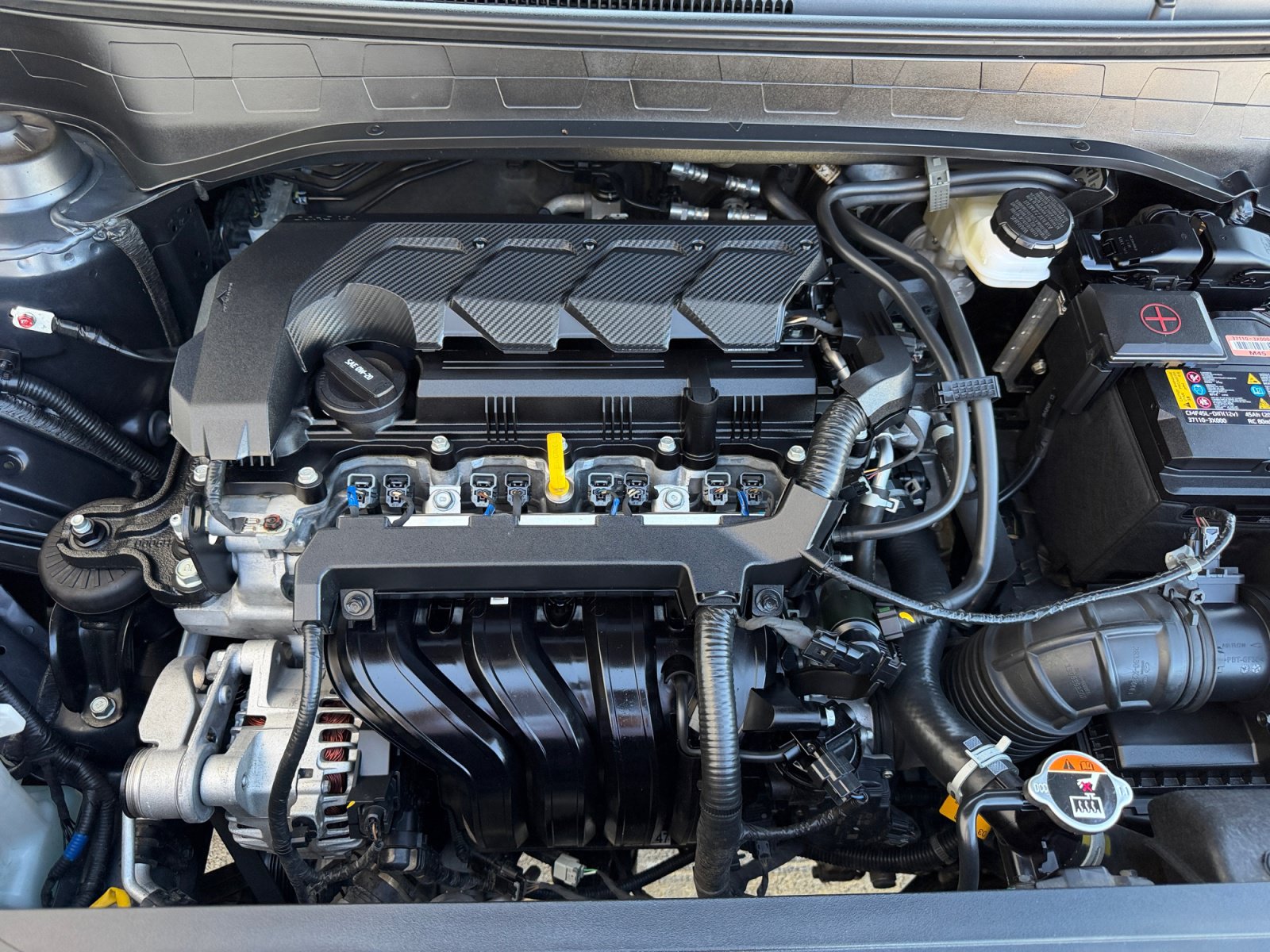 Used 2025 Hyundai Venue SEL FWD image 32