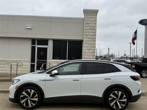 Used 2021 Volkswagen ID.4 Pro S w/ Gradient Package image 3