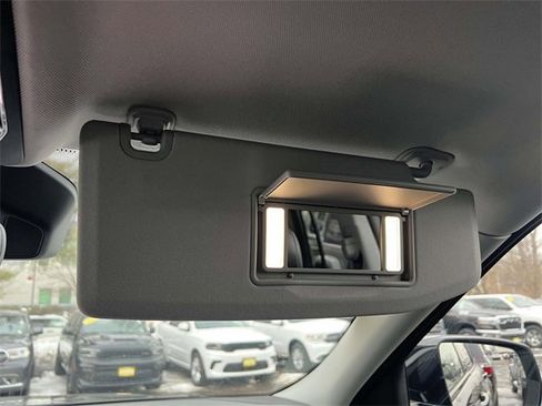 Certified 2023 Jeep Grand Cherokee Limited image 35