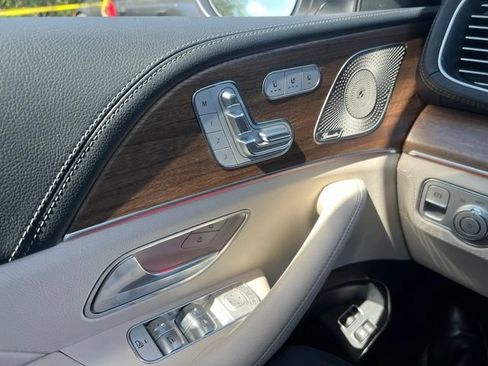 Certified 2025 Mercedes-Benz GLE 450e 4MATIC image 18