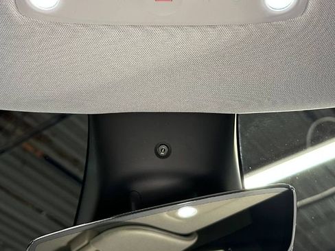 Used 2026 Tesla Model Y Long Range image 37