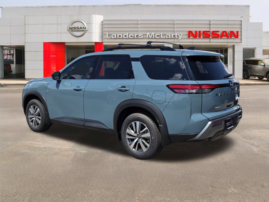 New 2026 Nissan Pathfinder SL FWD image 5