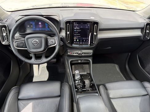 Used 2023 Volvo XC40 B4 Plus w/ Protection Package Premier FWD image 16