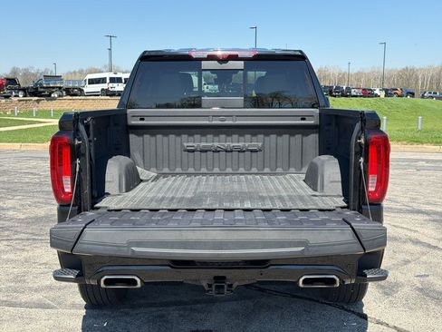 Used 2023 GMC Sierra 1500 Denali w/ Technology Package AWD/4WD image 45