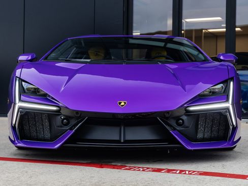 Used 2025 Lamborghini Revuelto AWD/4WD image 6