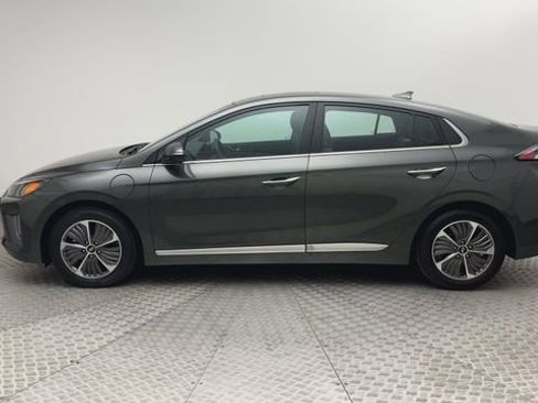 Certified 2022 Hyundai Ioniq Limited image 5