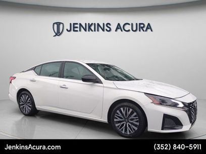 Used 2025 Nissan Altima 2.5 SV