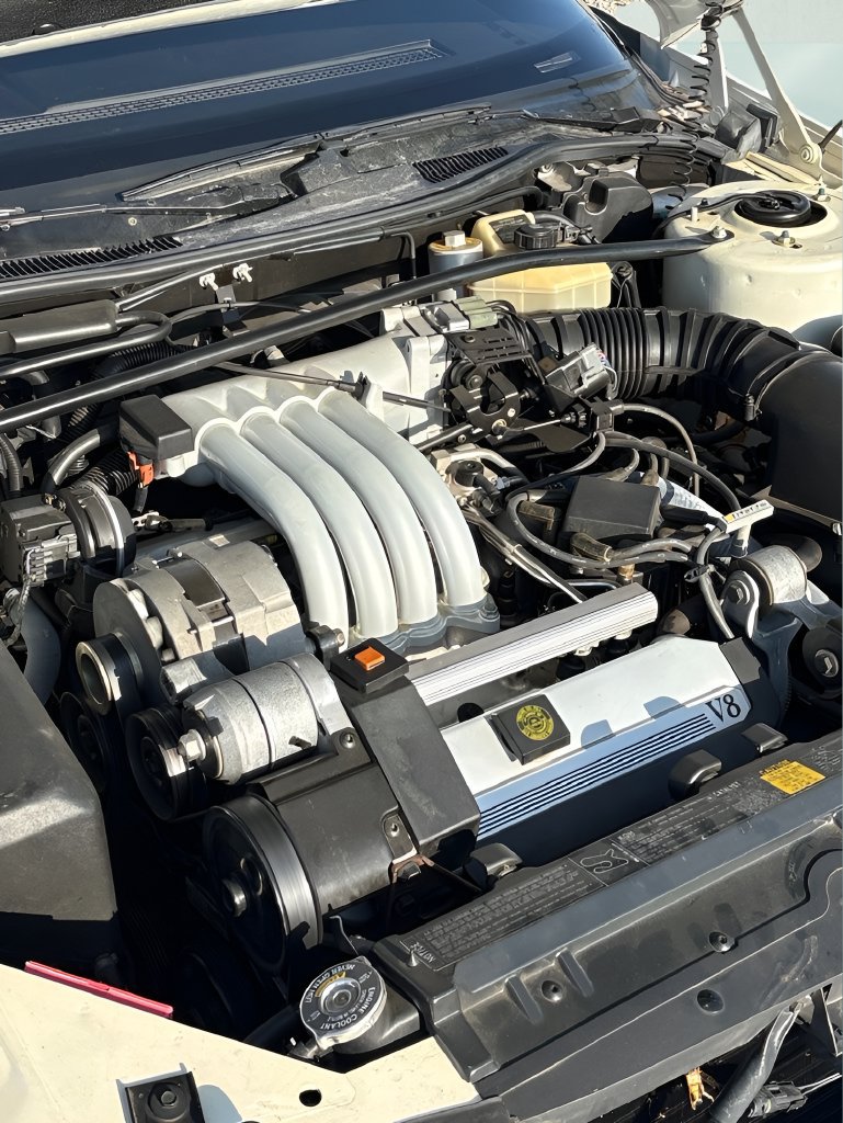 Used 1992 Cadillac Allante FWD image 12