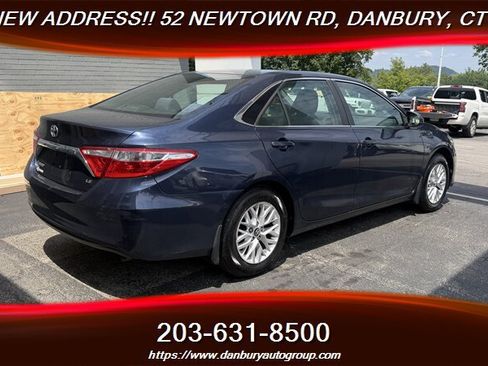 Used 2016 Toyota Camry LE FWD image 5