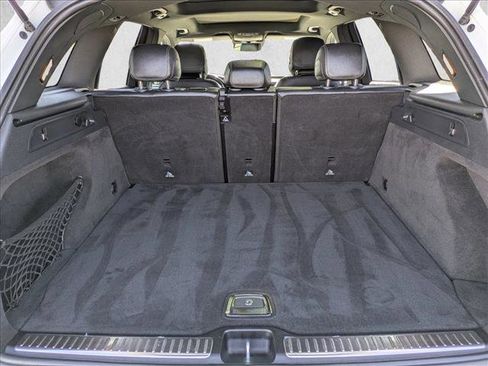 Used 2021 Mercedes-Benz GLC 300 4MATIC image 6