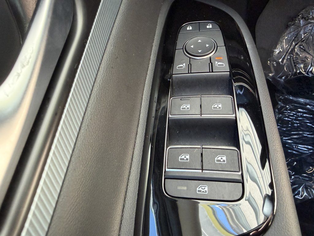 Used 2025 Nissan Murano SL AWD/4WD image 25