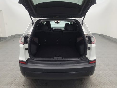 Used 2020 Jeep Cherokee Latitude Plus image 29