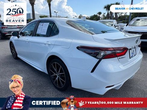 Used 2023 Toyota Camry SE FWD image 5
