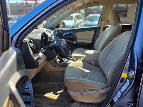 Used 2011 Toyota RAV4 4WD image 23